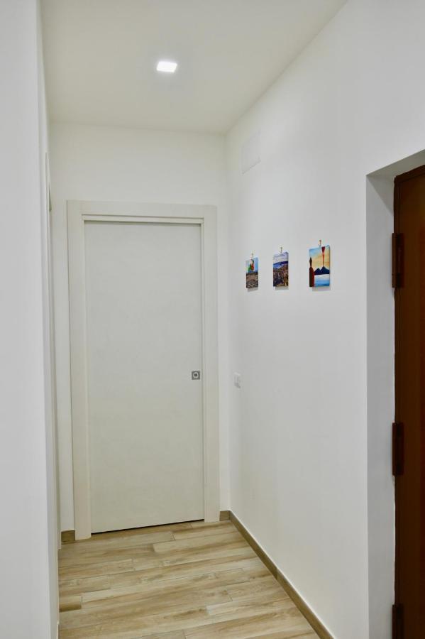 11 Apartment *